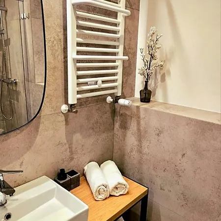 Plac Wolnosci 6 Appartement Poznań