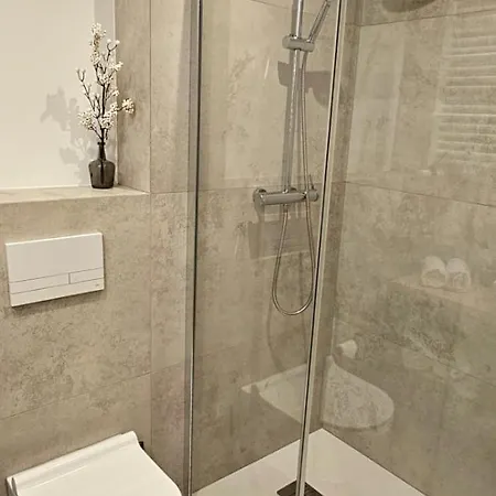 Appartement Plac Wolnosci 6 *